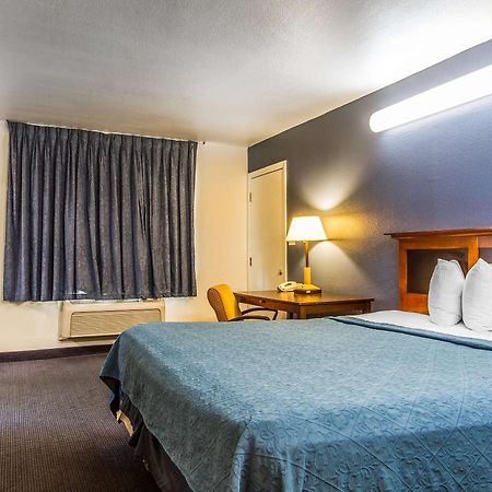 Rodeway Inn Auburn Bagian luar foto