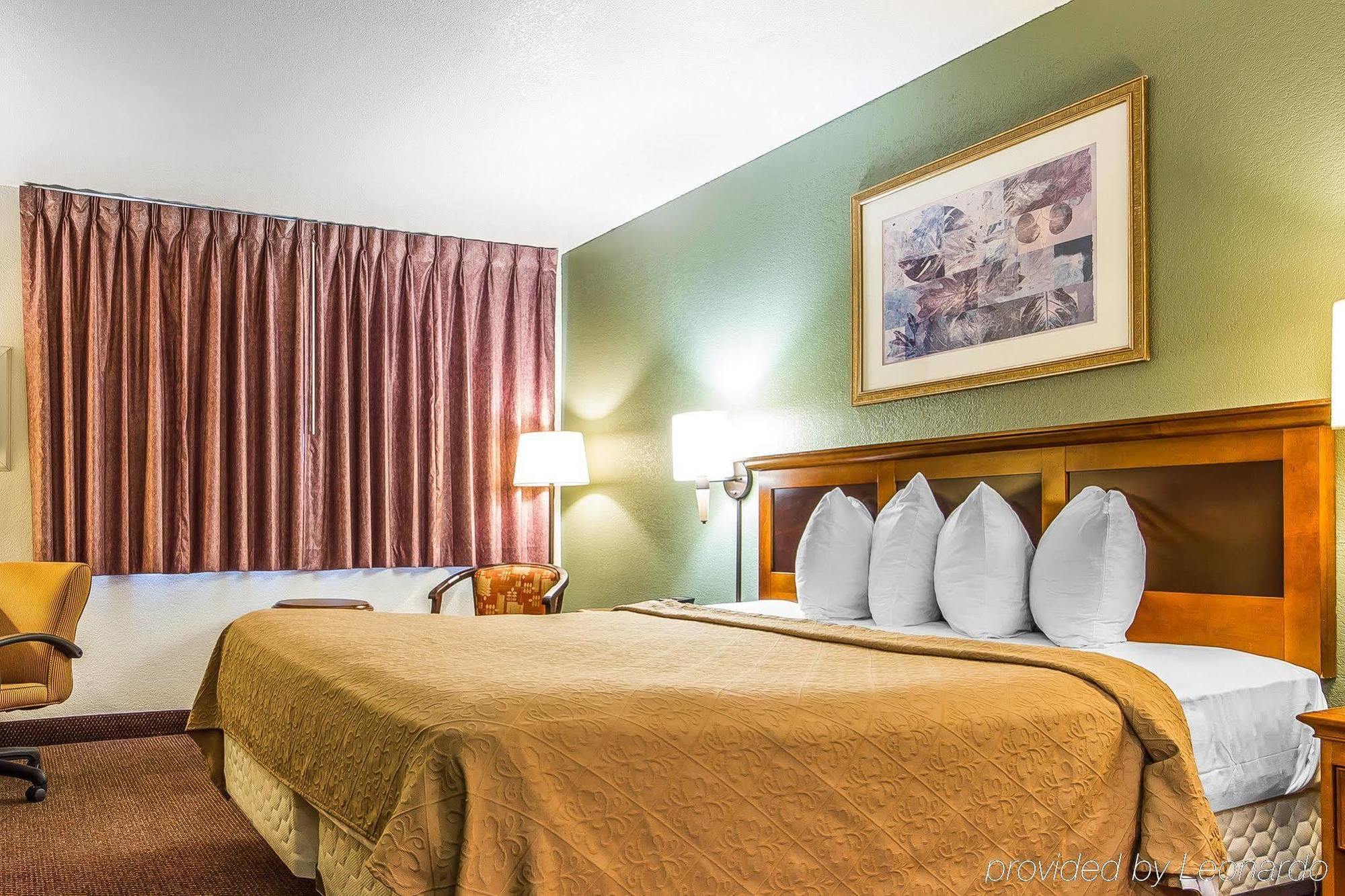 Rodeway Inn Auburn Bagian luar foto