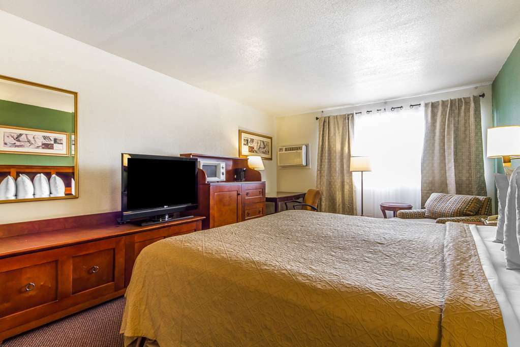 Rodeway Inn Auburn Ruang foto