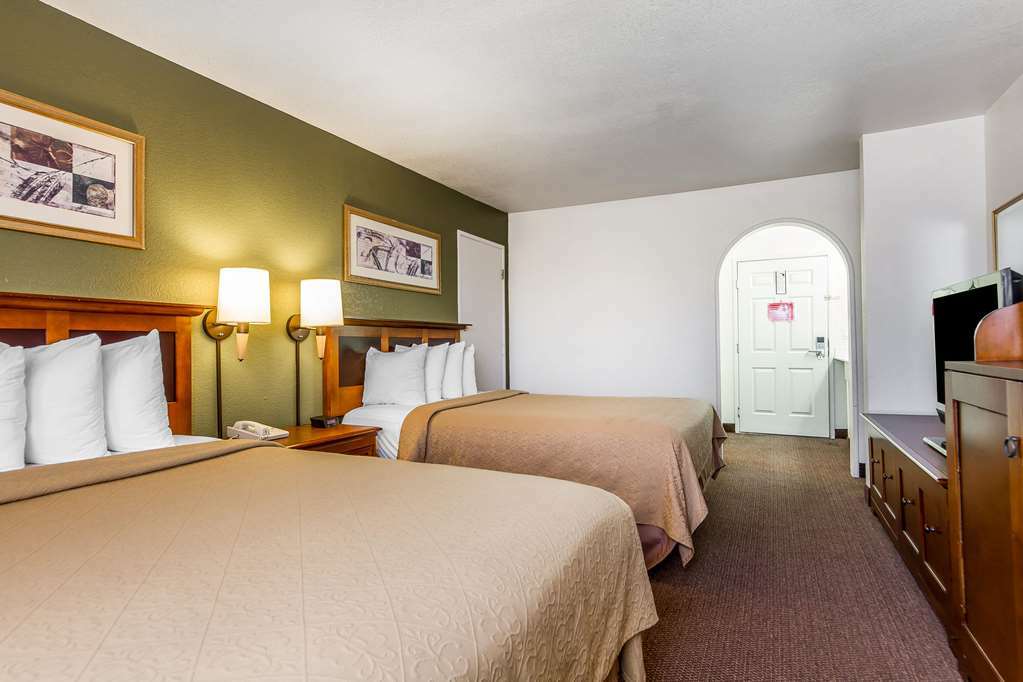Rodeway Inn Auburn Ruang foto