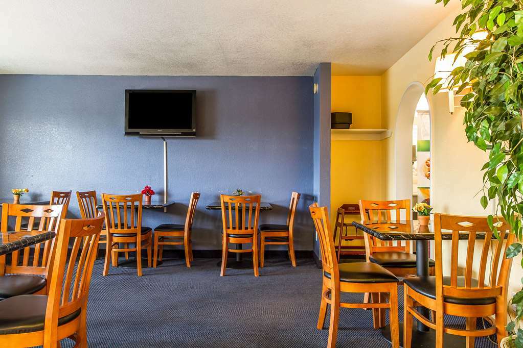 Rodeway Inn Auburn Restoran foto