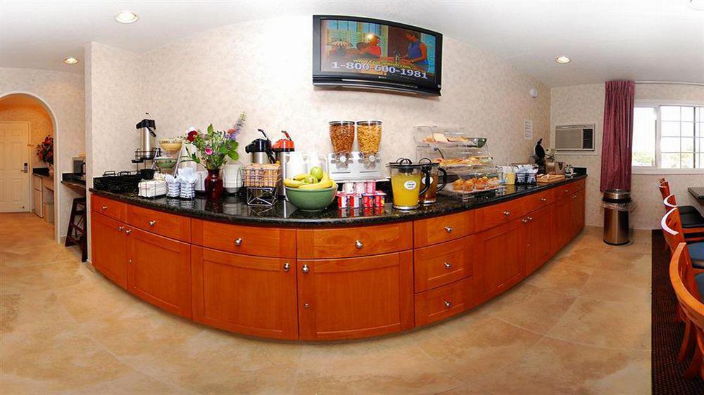 Rodeway Inn Auburn Bagian luar foto